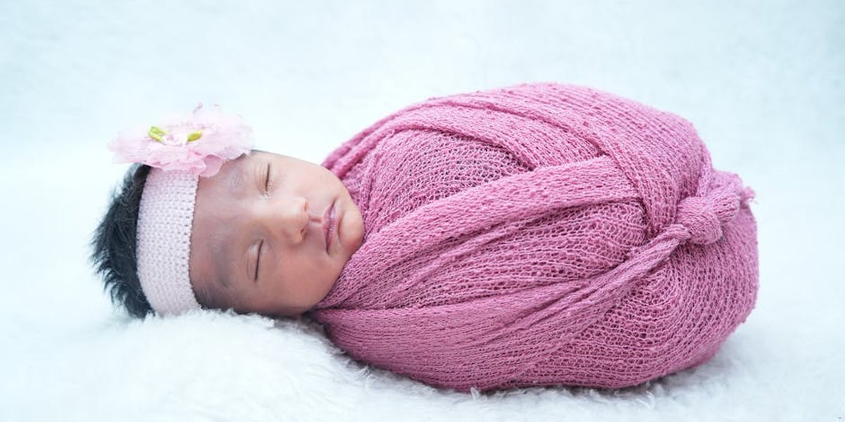 Baby schläft den ganzen Tag: Normal oder Grund zur Sorge?