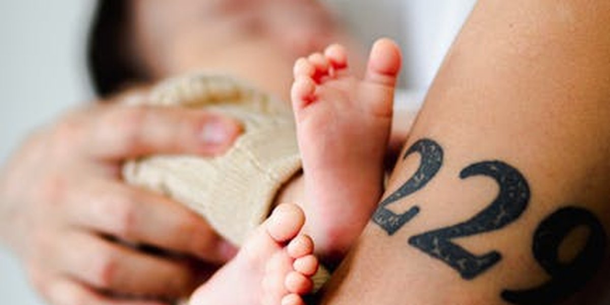Druckpunkte zum Einschlafen: Berührungstechniken für Babys