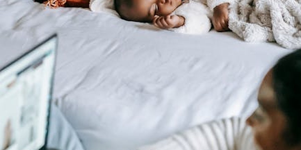 Baby schläft besser ohne Schnuller: Wann und wie abgewöhnen?