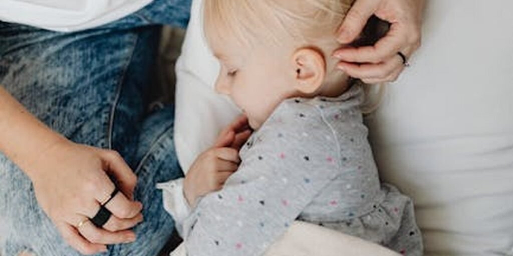 Hilfe, mein Baby schläft nur im Kinderwagen: Was tun?